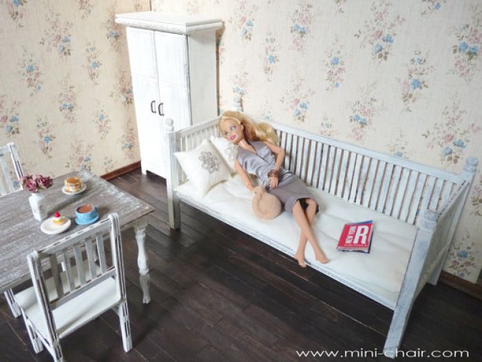 1/6 scale Furniture Shabby White Daybed